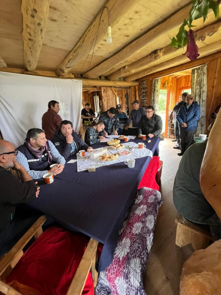 Taller de vigilancia y fiscalización: Fortaleciendo la protección del Área de Conservación de Múltiples Usos Lafken Mapu Lahual 